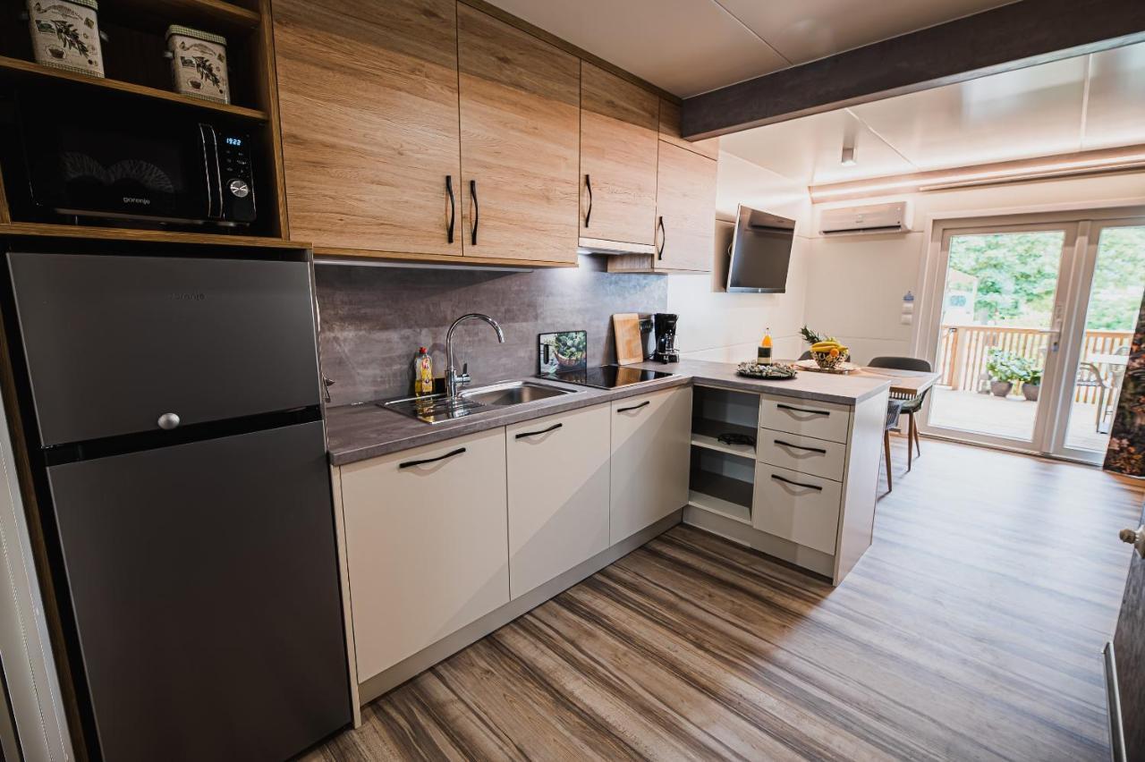 Premium Mobile Homes With Thermal Riviera Tickets Catez ob Savi Exterior photo