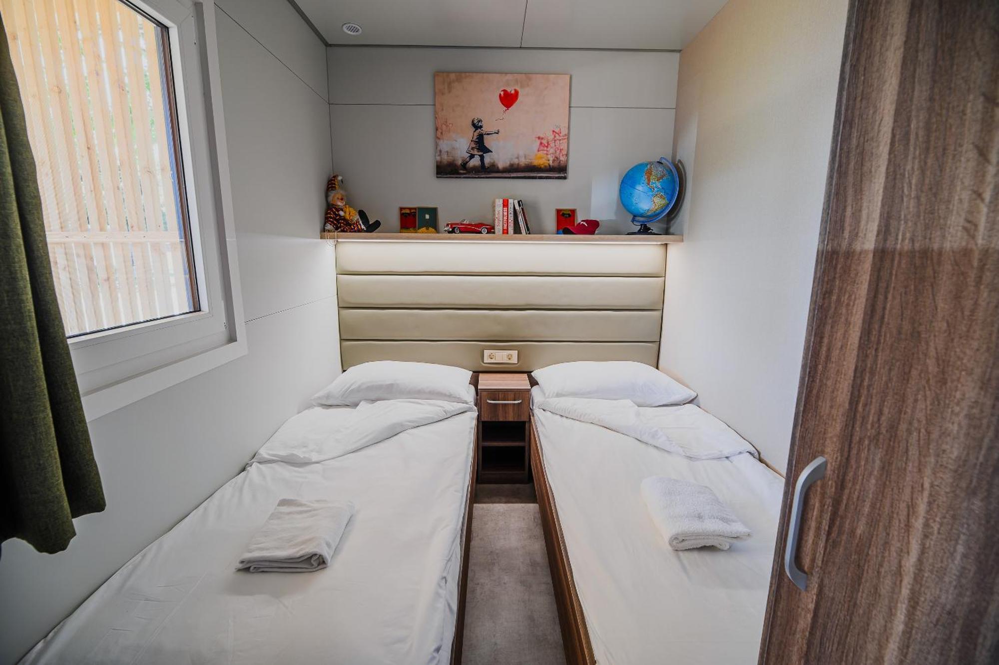 Premium Mobile Homes With Thermal Riviera Tickets Catez ob Savi Room photo