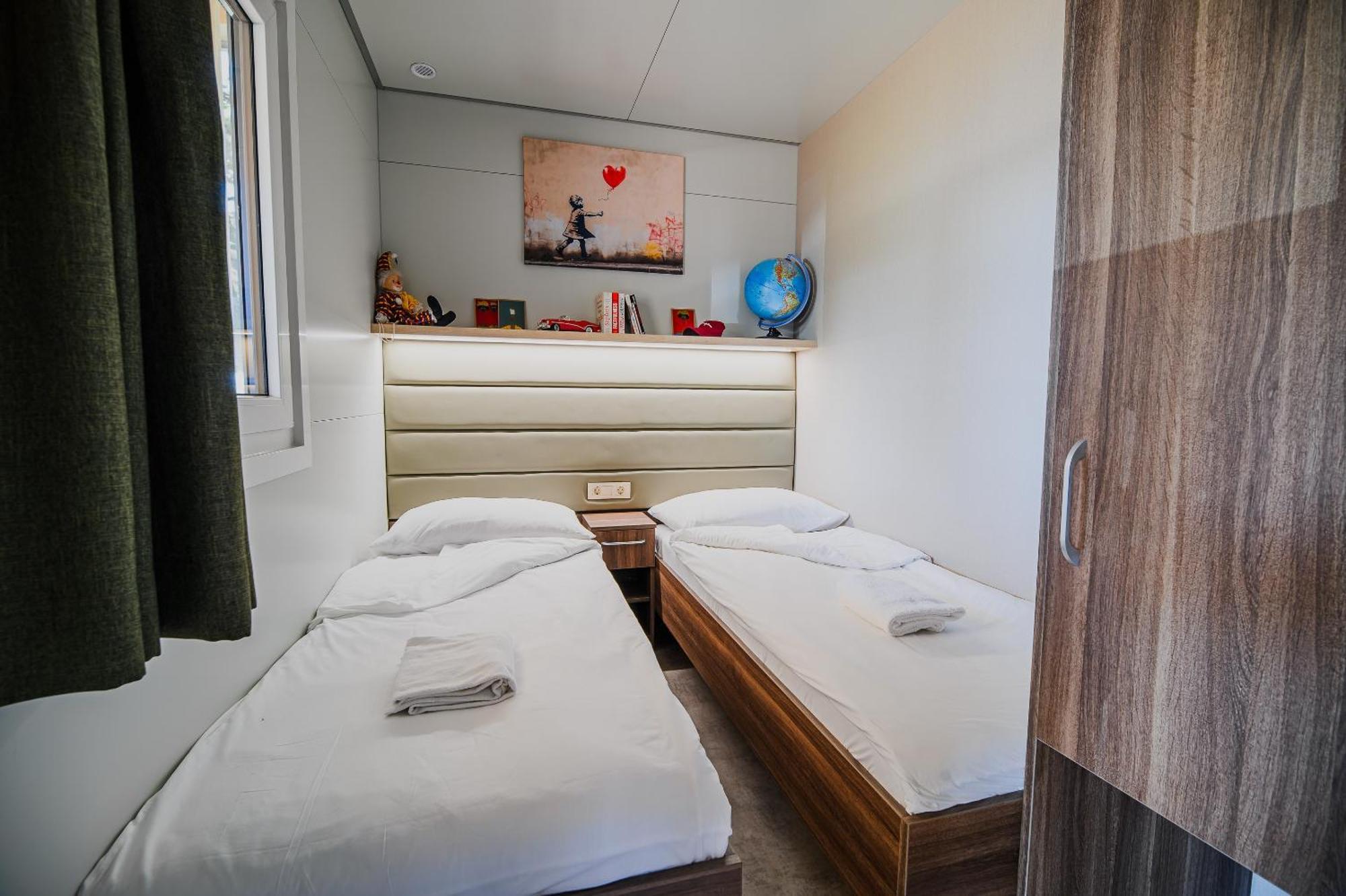 Premium Mobile Homes With Thermal Riviera Tickets Catez ob Savi Room photo